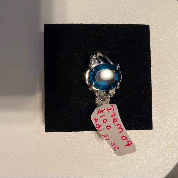 Topaz blue/green Silver Ring. Item 9 - Picture 5 of 5